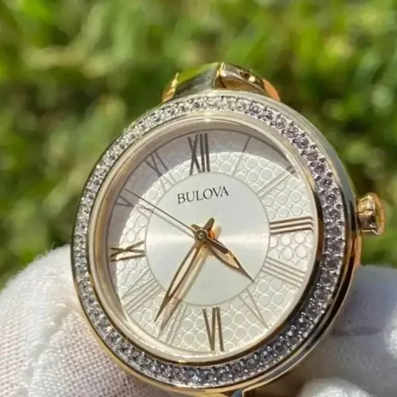 ***BRAND NEW*** Classic Crystal Bezel Stainless Steel Ladies Quartz Watch - Picture 2 of 8